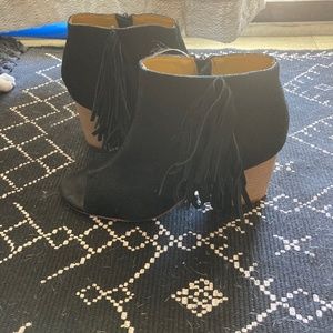 Black open toe Kenzie booties size 9